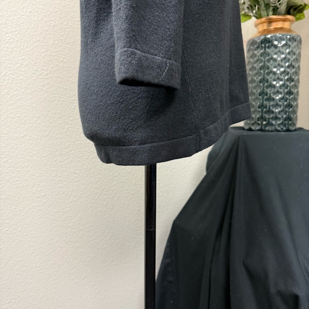 Express World Brand Stretch Black Knit Top Size L – Classic Scoop Neck 3/4 Sleev - Picture 3 of 8